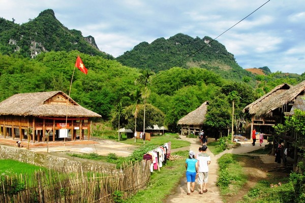 duong vao ban lac